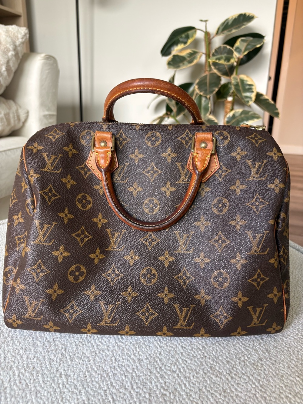 Vintage Louis Vuitton Monogram Speedy - Picture 2 of 9